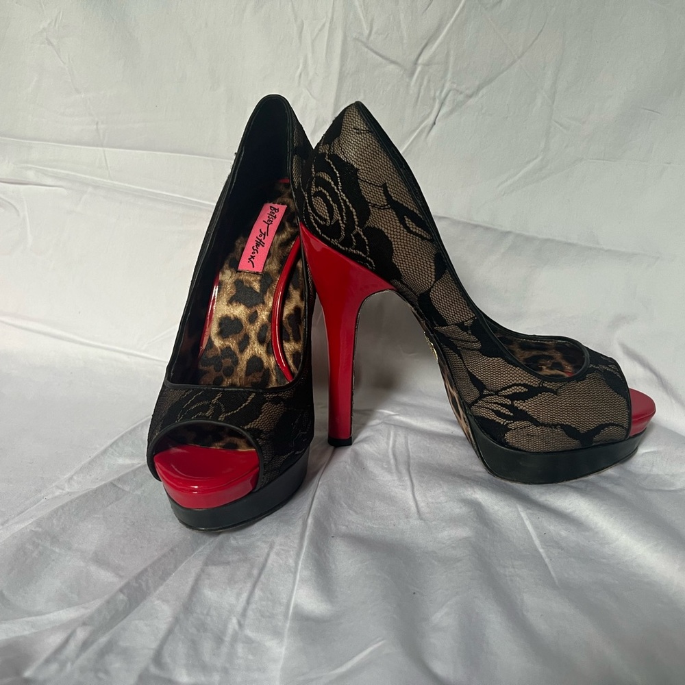 Betsy Johnson Samantha Heels